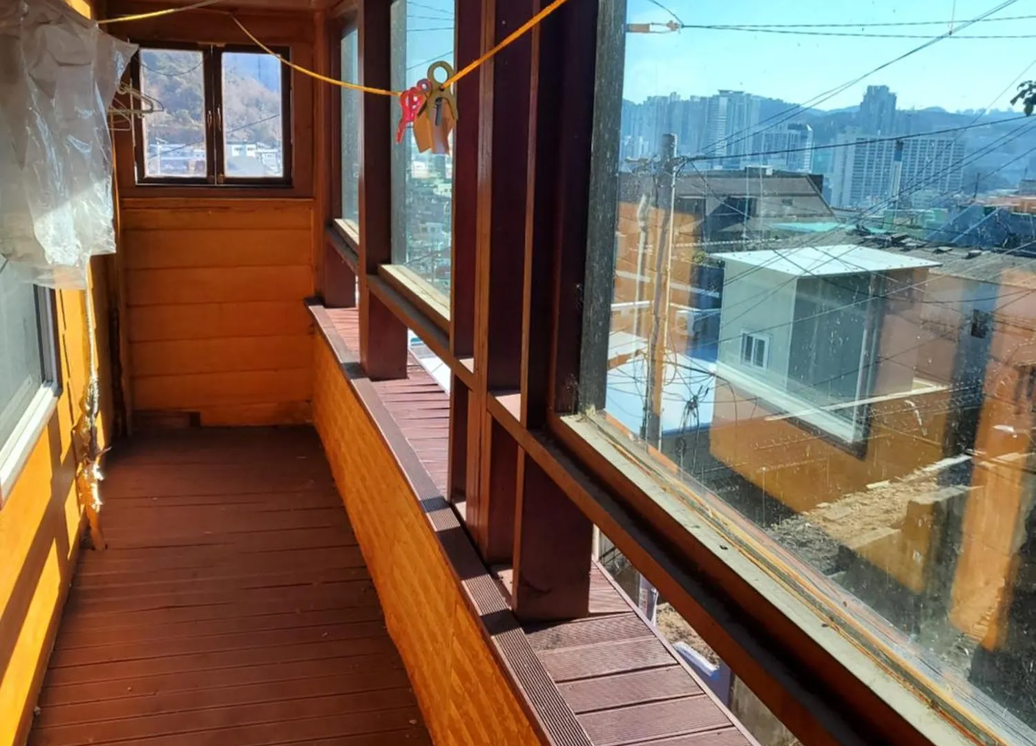 The Act Of Seeing The Sky Busan Guest house